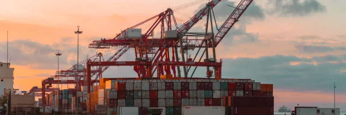 Mastering Global Logistics with Advanced Real-Time Tracking