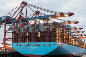 Mastering Real-Time Shipping and Tracking for Freight Forwarders