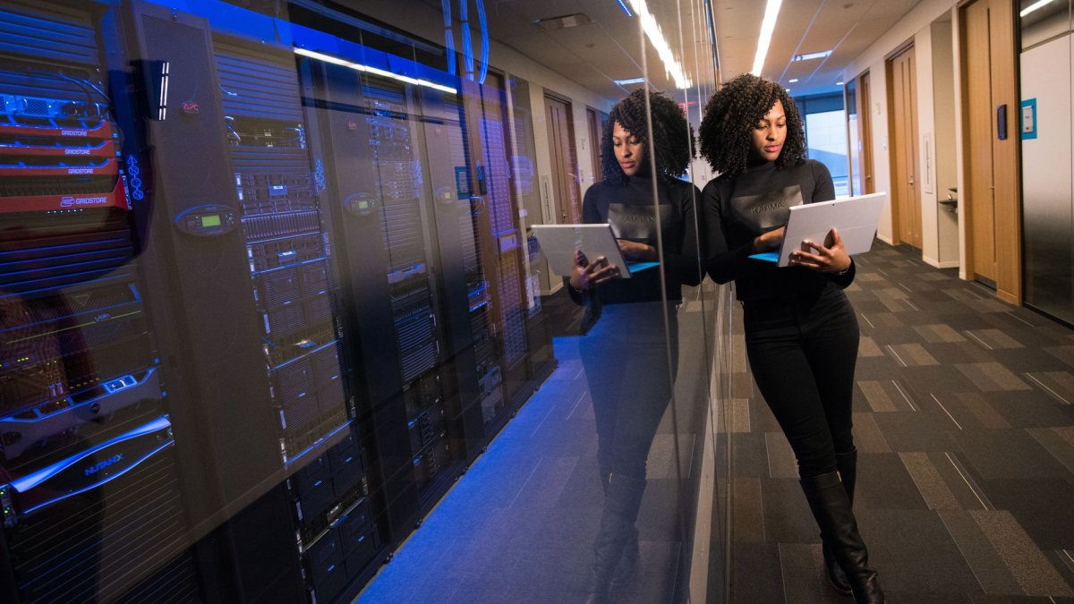 digital logistics cloud server