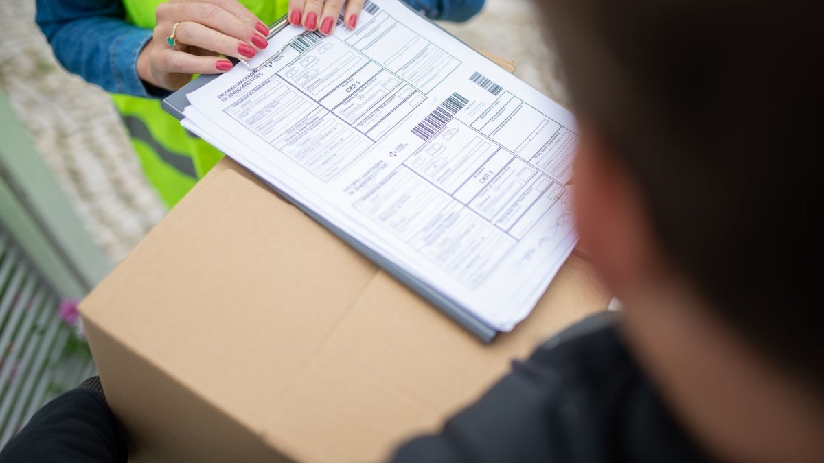 happy shipping client dashboard