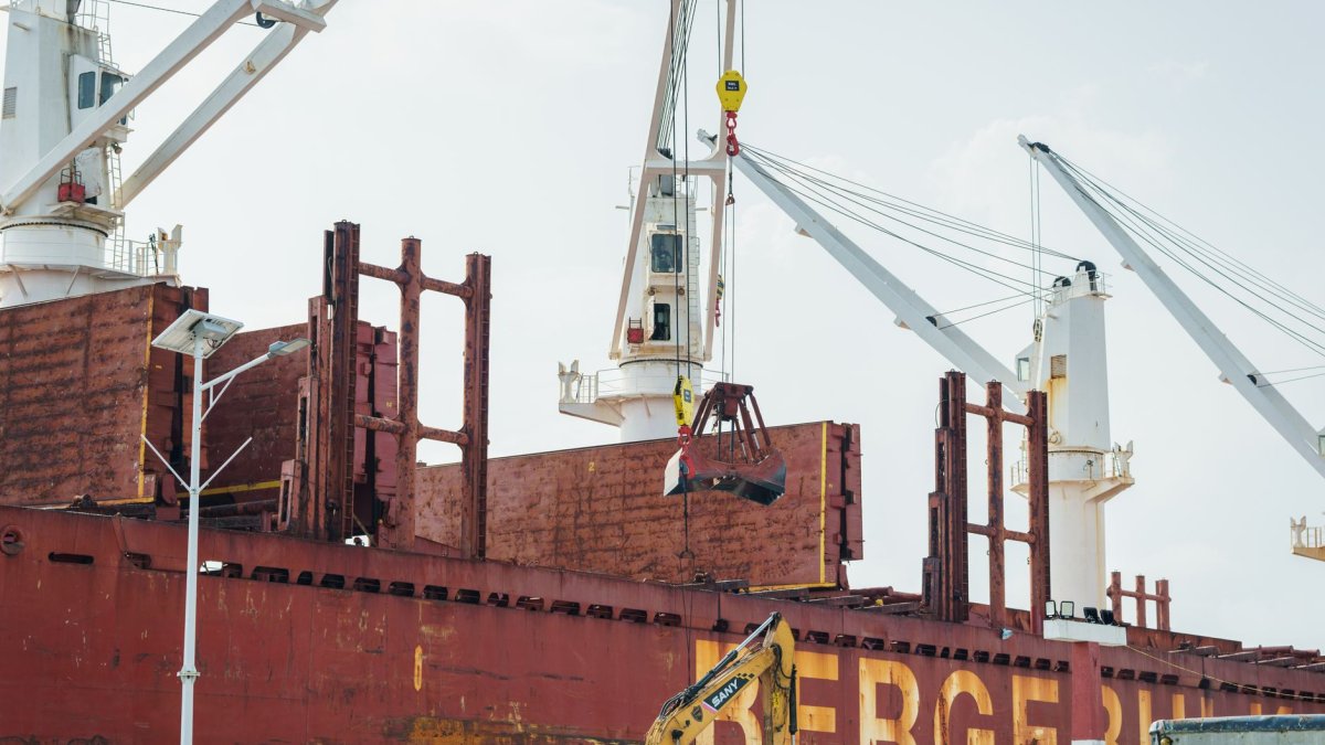 cargo container port loading